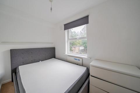 1 bedroom apartment for sale, Burnt Ash Hill, London