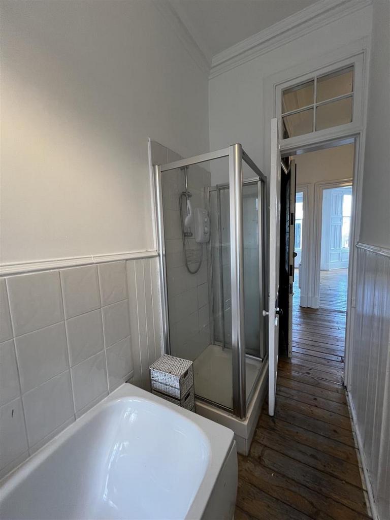 Apartment in Glasgow, North Kelvinside, Hillhead - View 5