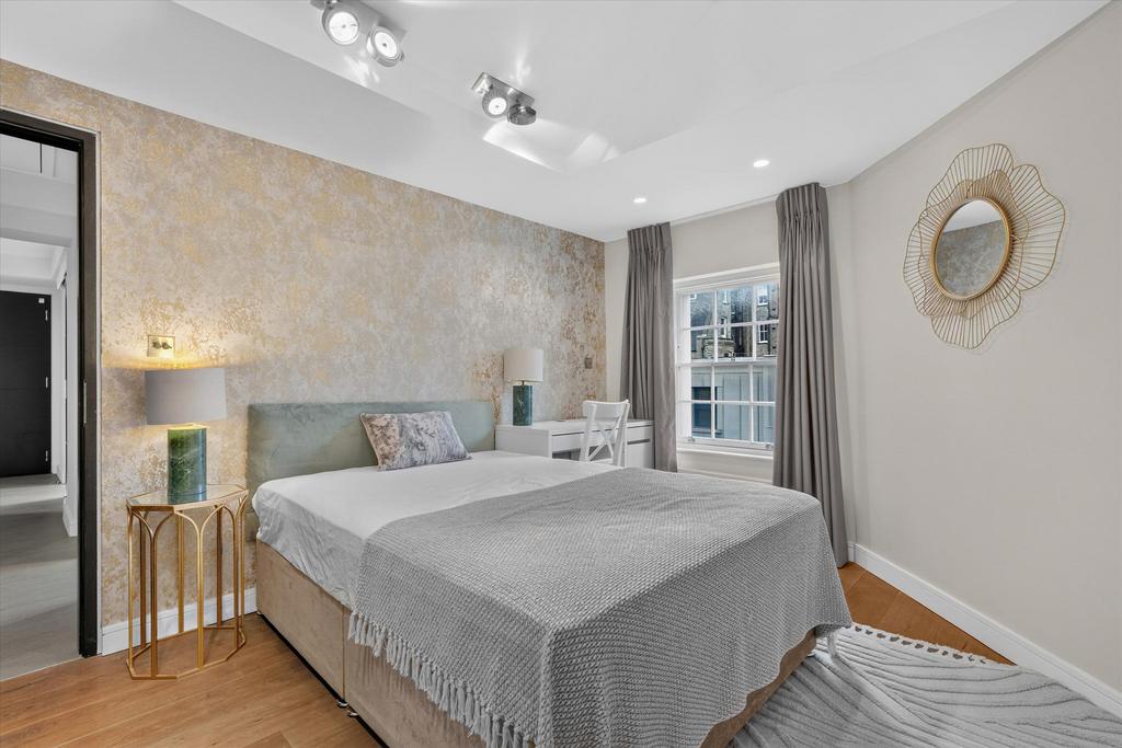 Apartment in London - View 5