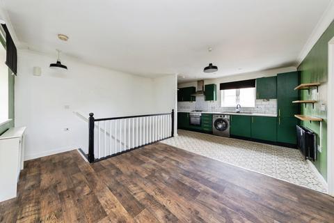 2 bedroom flat for sale, Howard Drive, Tonbridge, Kent, TN10