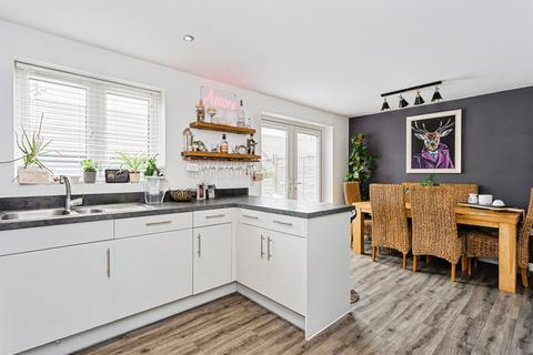 3 bedroom semi-detached house for sale, Icarus Avenue, Burgess Hill