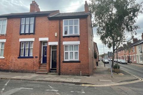 3 bedroom terraced house to rent, Fleetwood Road, Leicester
