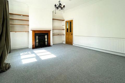 3 bedroom terraced house to rent, Fleetwood Road, Leicester