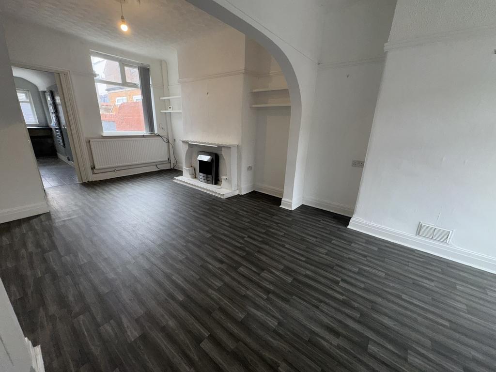 House in Birkenhead - View 2