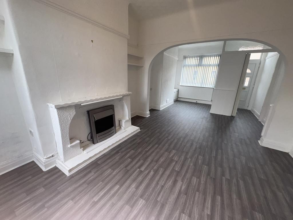 House in Birkenhead - View 3
