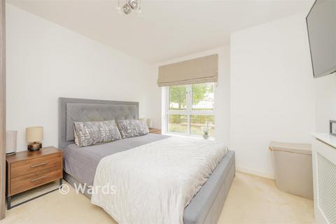 2 bedroom ground floor flat for sale, Springhead Parkway, Gravesend DA11