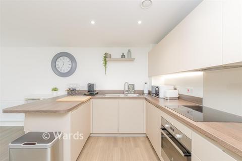 2 bedroom ground floor flat for sale, Springhead Parkway, Gravesend DA11