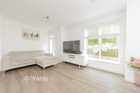 2 bedroom ground floor flat for sale, Springhead Parkway, Gravesend DA11