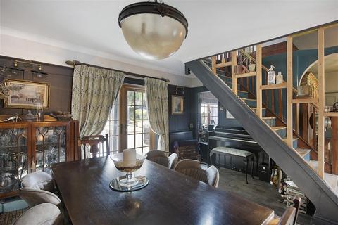 4 bedroom detached house for sale, Barton Road, Thurston
