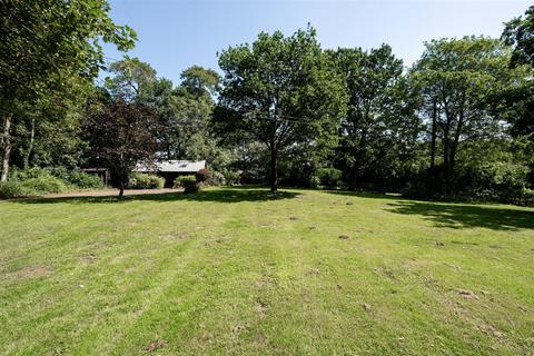 4 bedroom detached house for sale, Barton Road, Thurston
