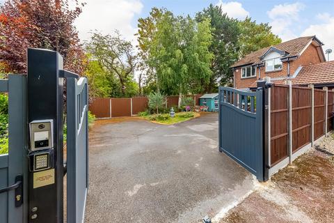 Blackford Close, South Croydon CR2