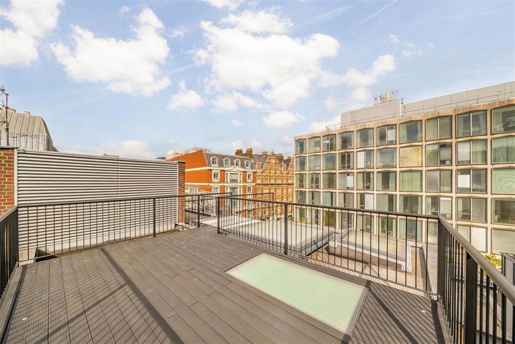 Apartment in London - More