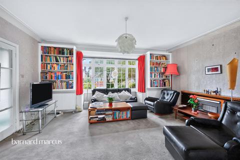 4 bedroom detached house for sale, Wallace Fields, Epsom