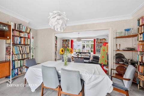 4 bedroom detached house for sale, Wallace Fields, Epsom