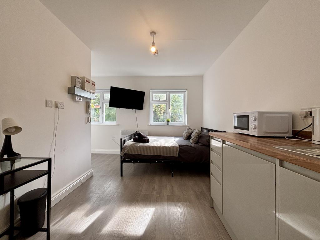 Apartment in London - View 3