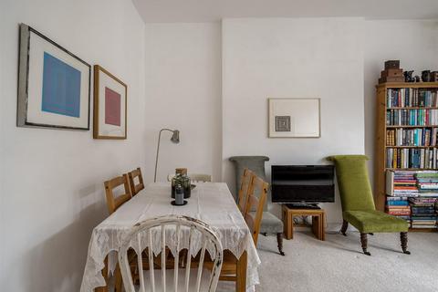 3 bedroom flat for sale, Charteris Road, London, NW6