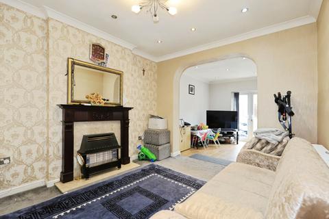 4 bedroom semi-detached house for sale, Beckminster Road, WOLVERHAMPTON, West Midlands, WV3