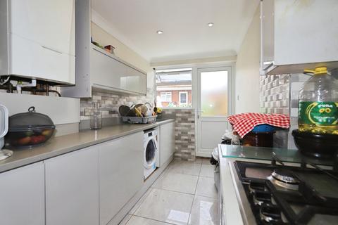 4 bedroom semi-detached house for sale, Beckminster Road, WOLVERHAMPTON, West Midlands, WV3