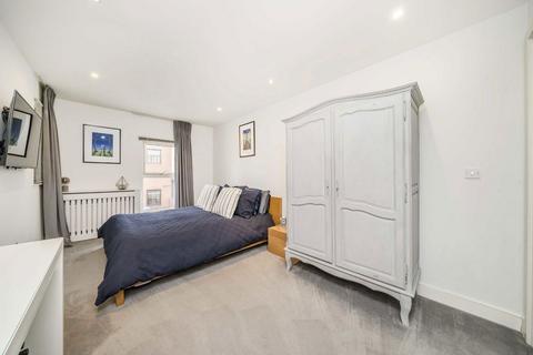 2 bedroom flat for sale, Orchard Road, Richmond TW9