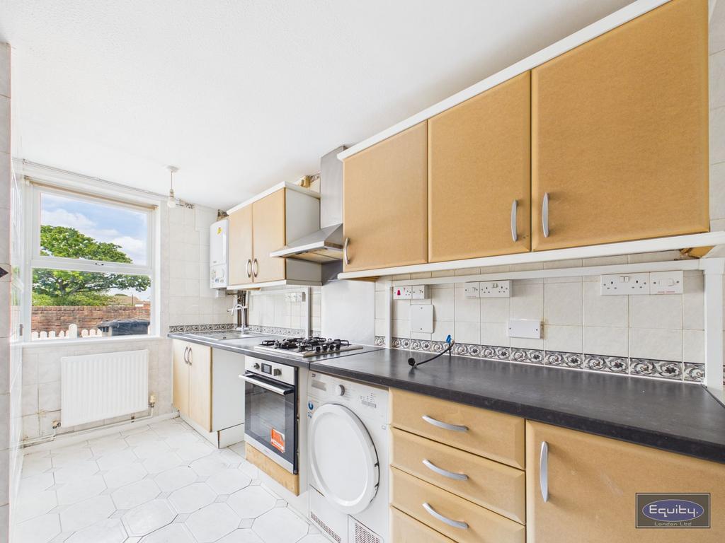 House in London - View 5