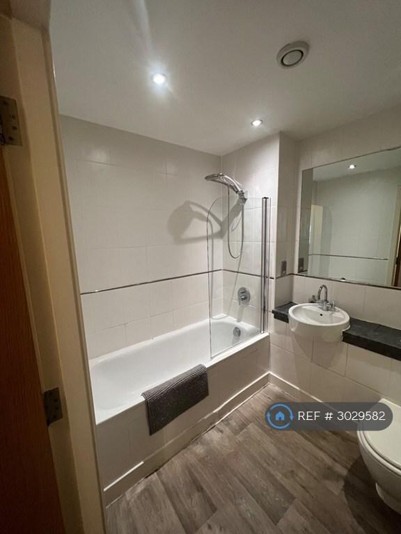 Apartment in Liverpool - View 5