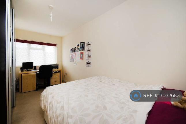 Apartment in Harrow - View 5