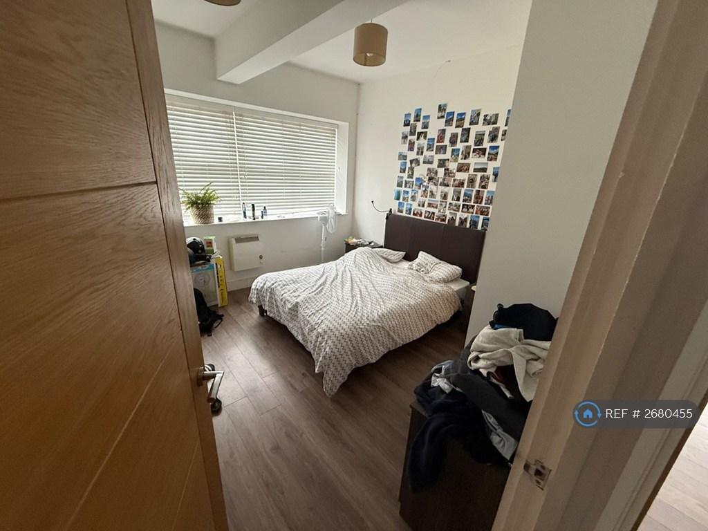 Apartment in Birmingham, Jewellery Quarter - View 3