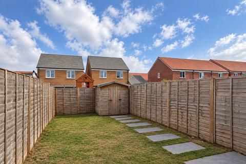 3 bedroom semi-detached house for sale, Maguire Close, Grove