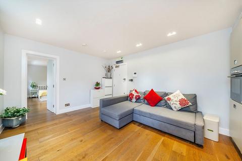 1 bedroom flat for sale, Uxbridge Road, London W12