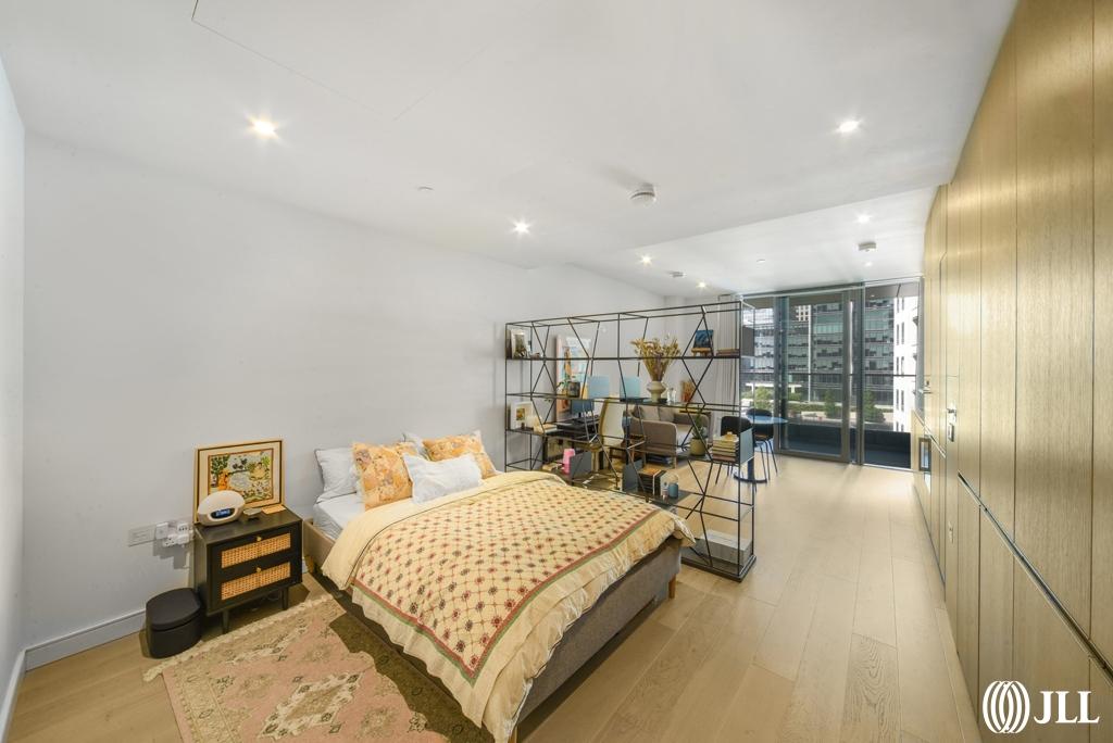 Apartment in London - View 2