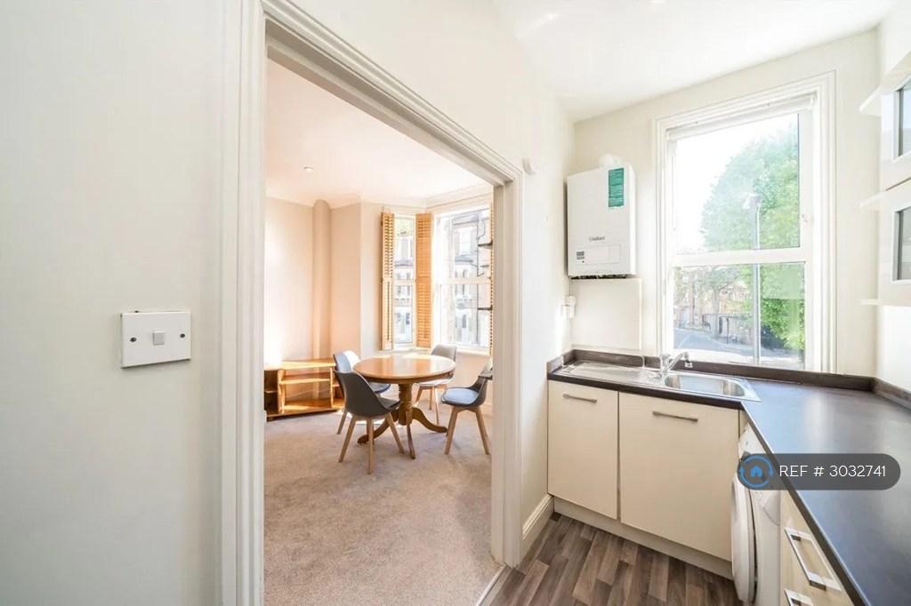 Apartment in London - View 4