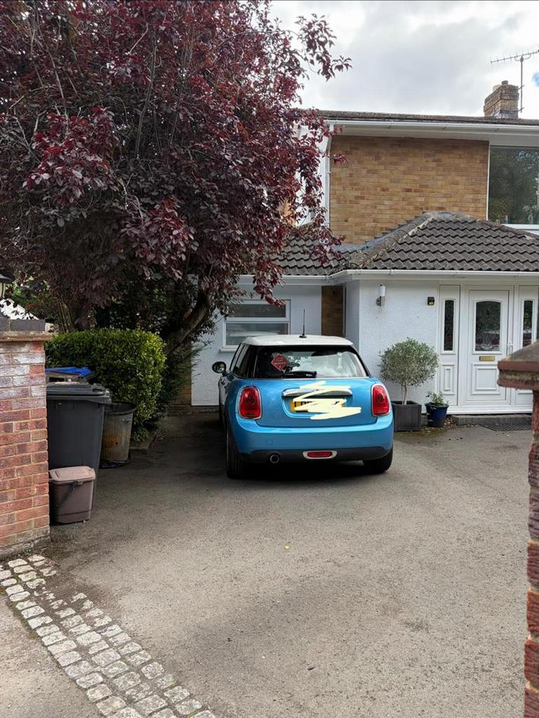 Apartment in Northampton - View 2