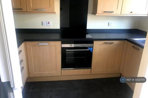 2 bed terraced house for rent in Goddard Close, Crawley, RH10