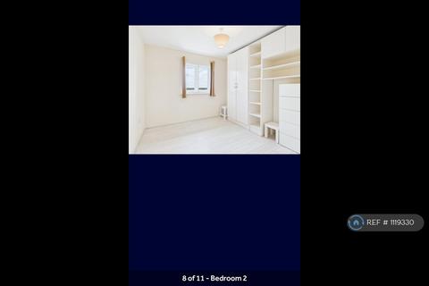 2 bedroom flat to rent, Aspects Court, Slough, SL1