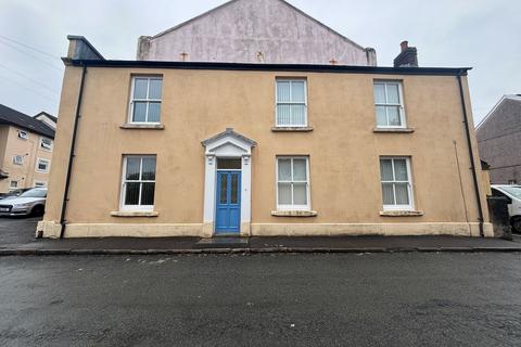 3 bedroom detached house to rent, Morris Street, Morriston, Swansea, SA6 8DB