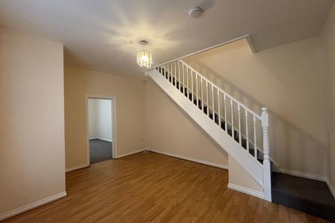 3 bedroom detached house to rent, Morris Street, Morriston, Swansea, SA6 8DB