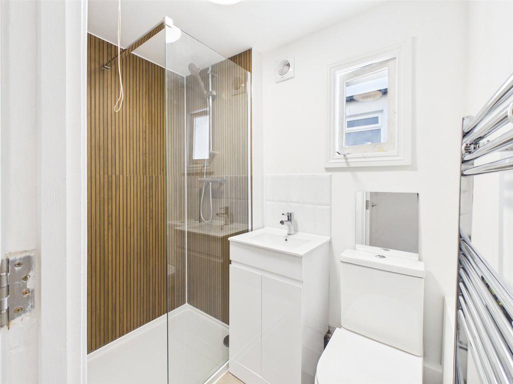 Apartment in Brighton - View 4