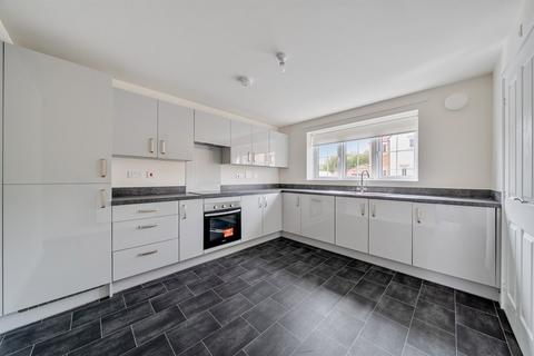 3 bedroom semi-detached house to rent, Furnace Drive, S81