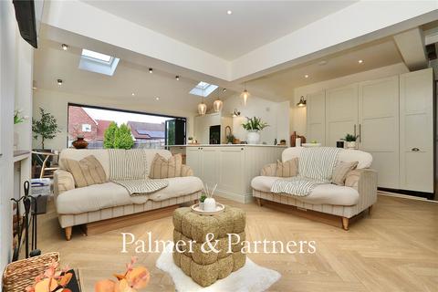 4 bedroom detached house for sale, Foxhall Road, Ipswich, Suffolk, IP4