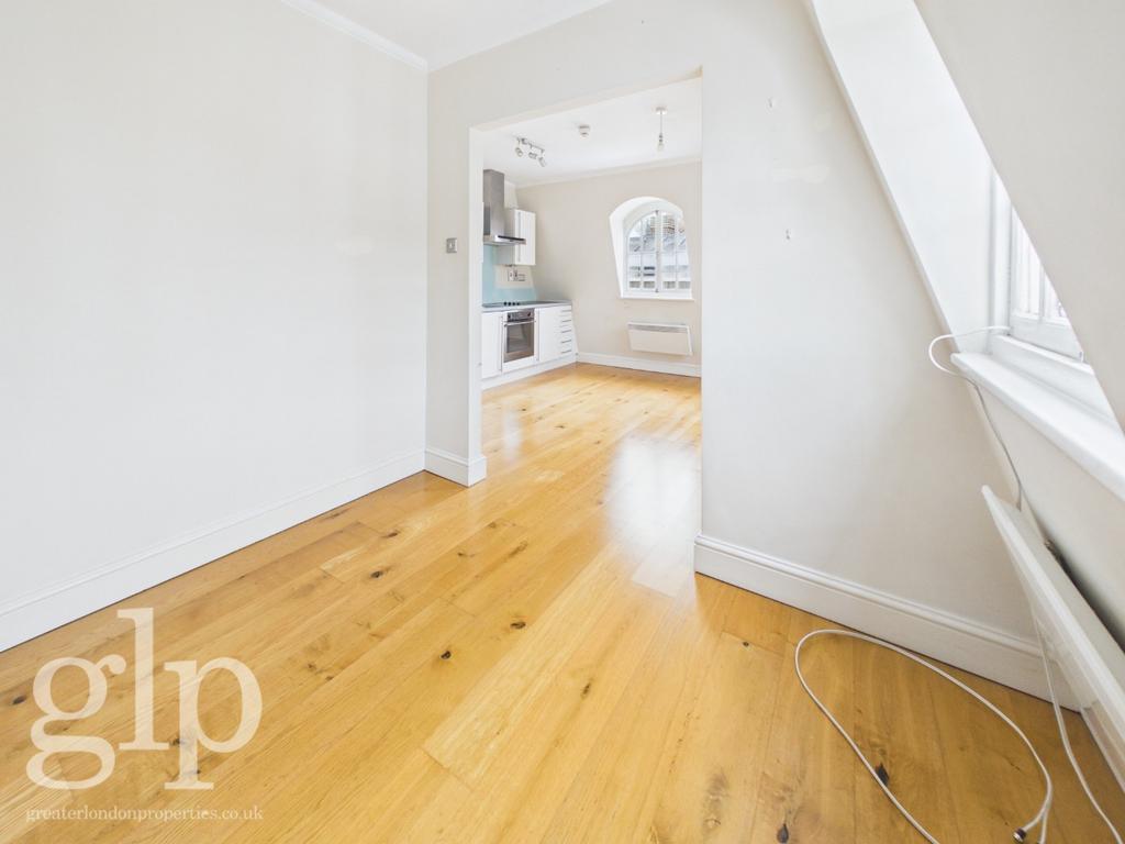 Apartment in Greater London - More