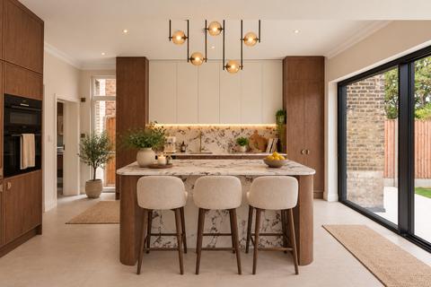 5 bedroom semi-detached house for sale, London W3