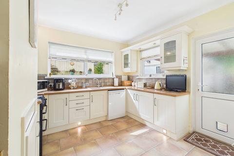 4 bedroom detached bungalow for sale, Reservoir Road, Beaufort, NP23