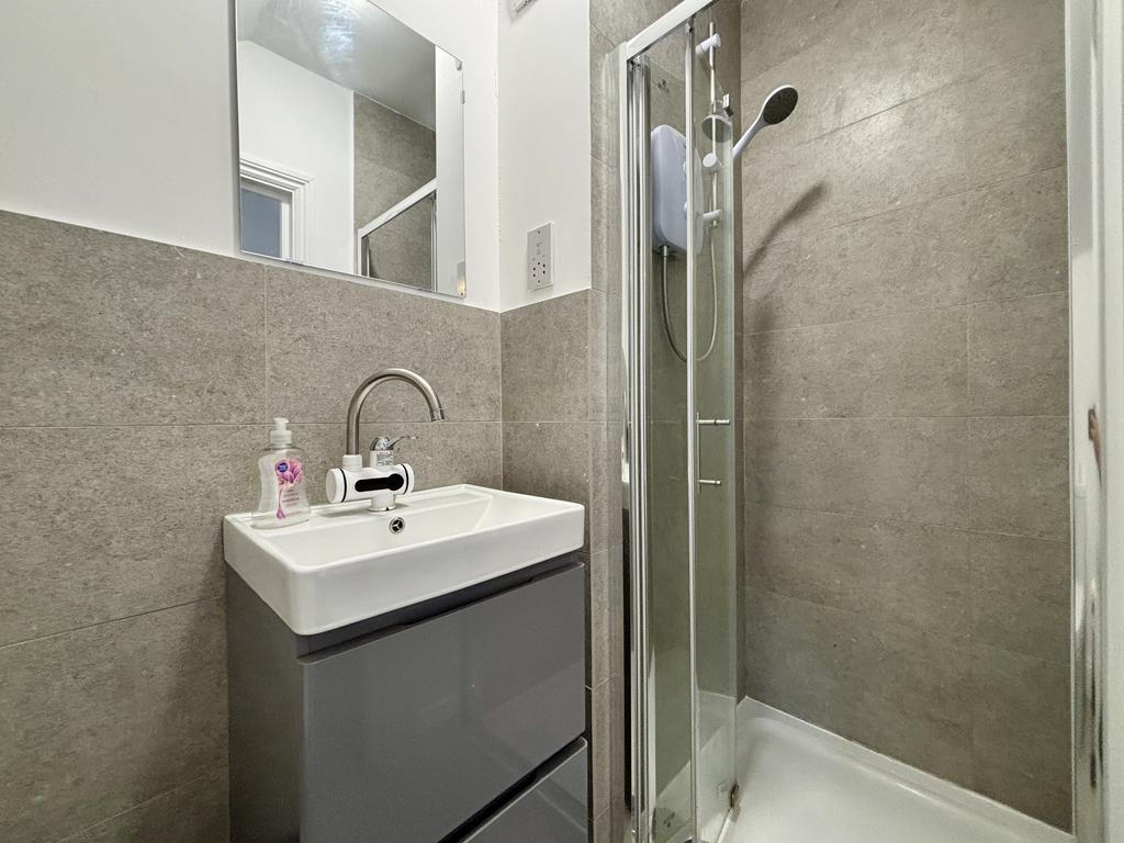 Apartment in London - View 4