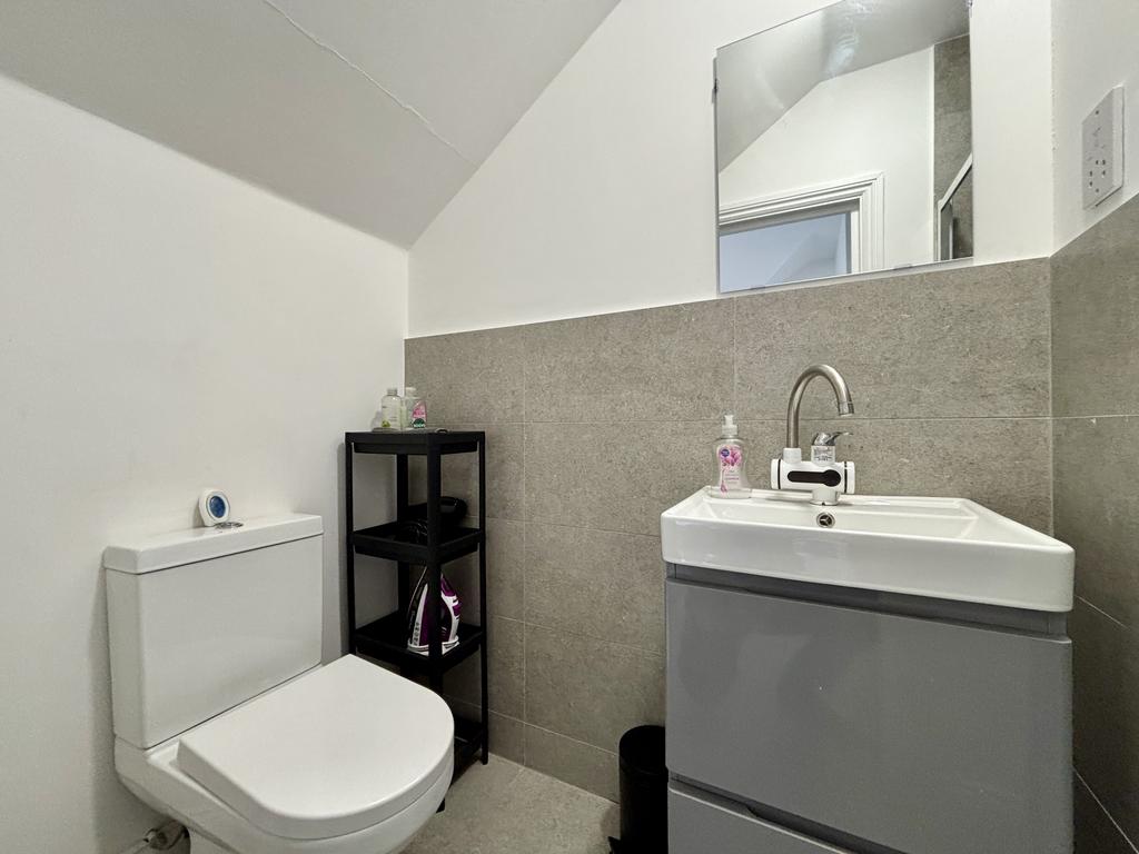 Apartment in London - View 5