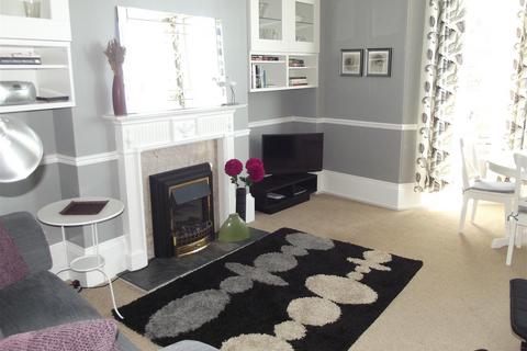 2 bedroom apartment to rent, Brookdale Terrace, Dawlish, EX7