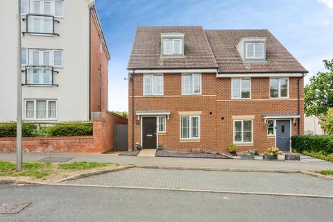 4 bedroom semi-detached house for sale, San Andres Drive, Bletchley, Milton Keynes