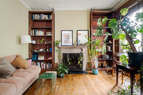 1 bedroom flat for sale, Parkhurst Road, London, N7