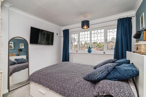 3 bedroom detached house for sale, County Road, Gedling, Nottinghamshire, NG4
