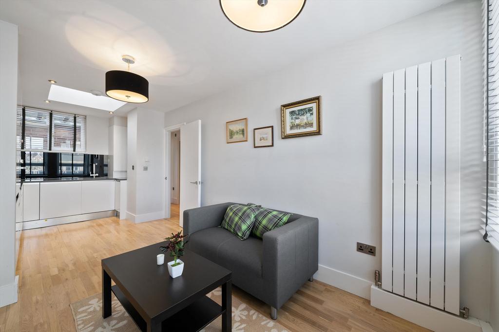 Apartment in London - More
