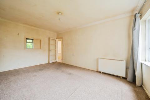 1 bedroom flat for sale, Streatfield Road, Heathfield, East Sussex, TN21